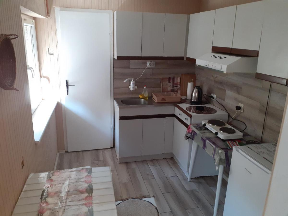 Mega Apartment Суботица Экстерьер фото